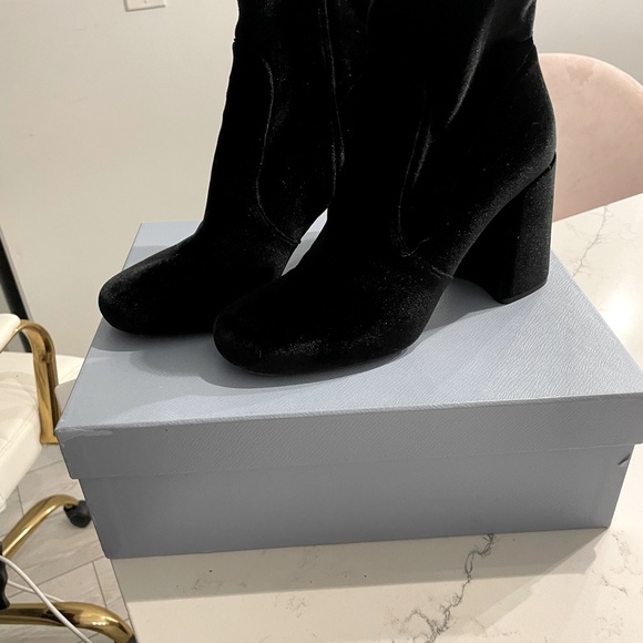 PRADA BLK VELVET CHUNKY HEEL ZIPPER BOOT - Picture 2 of 11